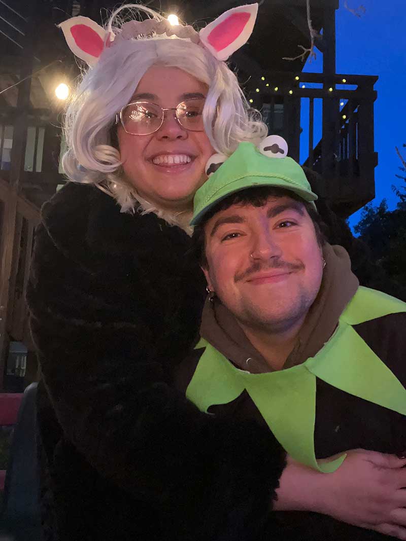 Miss Piggy and Kermit